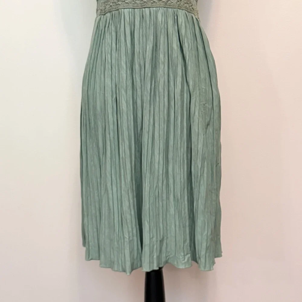 Matilda Jane Joanna Gaines Sage Green Lace Crinkle‎ Pleated Mini Dress Womens S